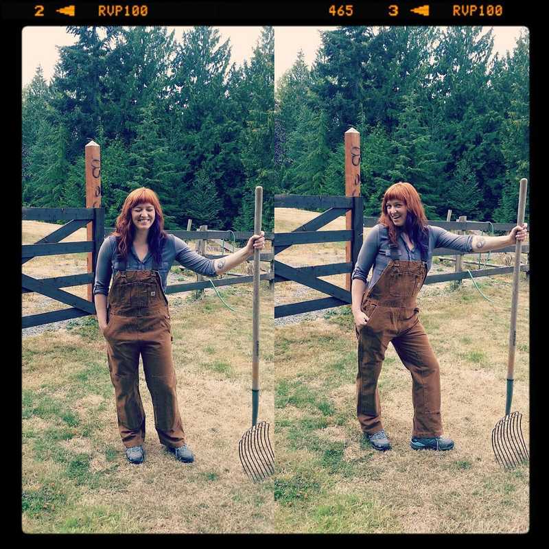 Yes, I do own a pair of overalls for doing yard work...